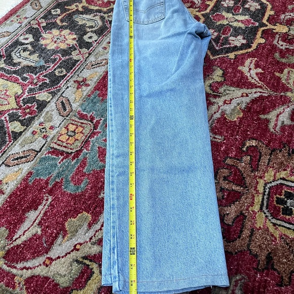 Vintage Levi’s 560 jeans. - Picture 11 of 13